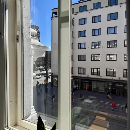 Kotimaailma - Keskustakaksio - Haemeenkatu 2