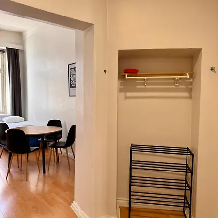 Kotimaailma - Keskustakaksio - Haemeenkatu 2 Tampere